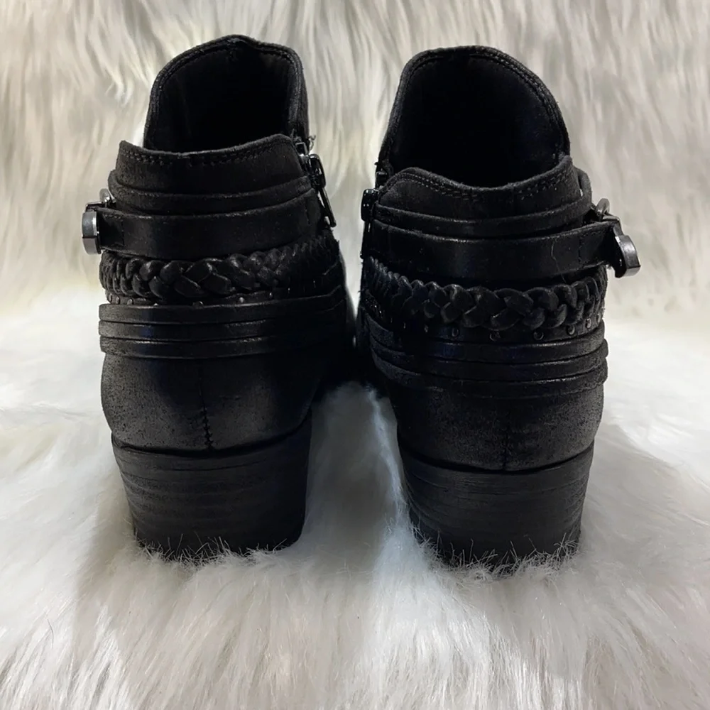 BareTraps Guenna Black Ankle Boots w/ Chain and Straps Detail - Picture 9 of 14
